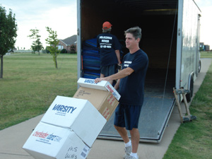 Professional Dallas/Ft. Worth moving company - policeman movers